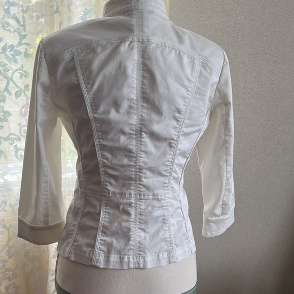 Jacket - Picture 6 of 9